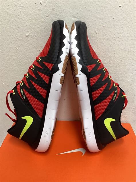 Buy Free Trainer 5.0 V6 'University Red' 